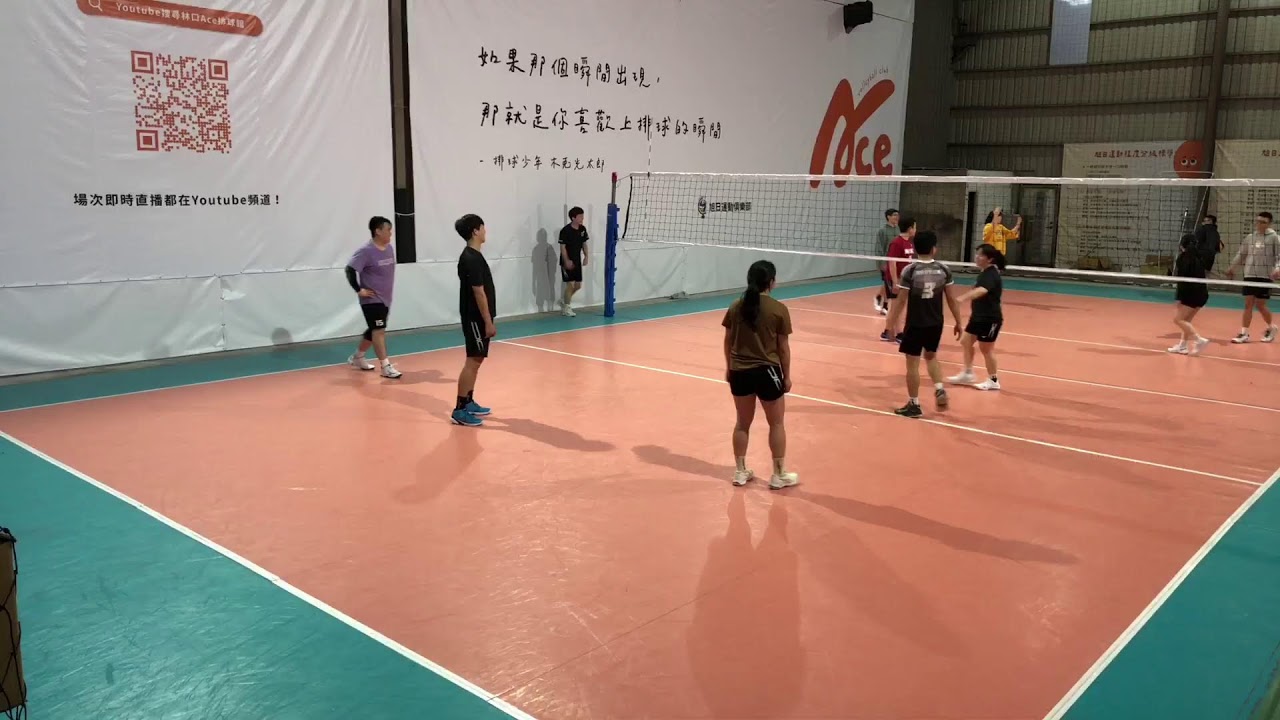的后防线时