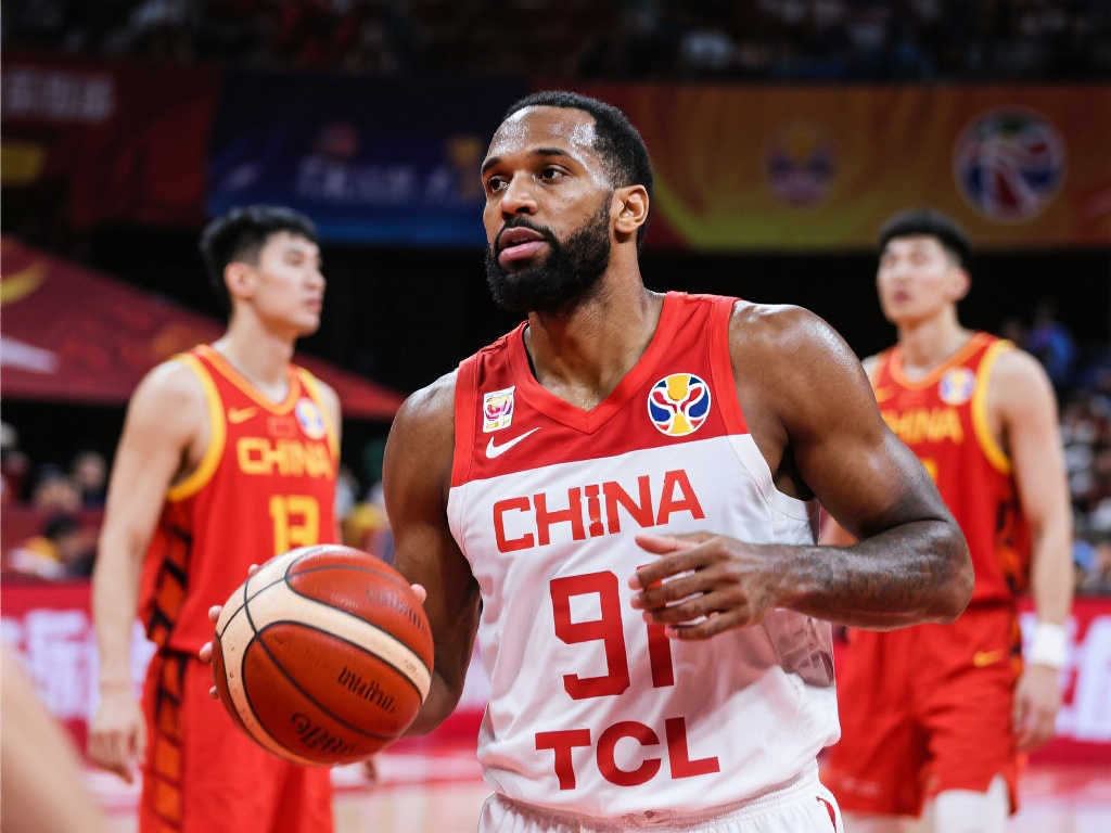 球迷们将继 球迷们将继